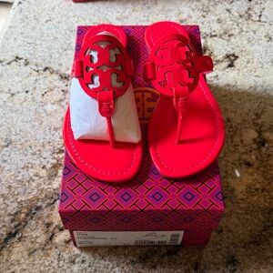 Tory Burch Neon Fuchsia Miller Thong Sandals NEW wBox 8.5